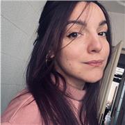 Laureata in lingue con esperienza nel settore dell’assistenza allo studio per bambini delle elementari/medie